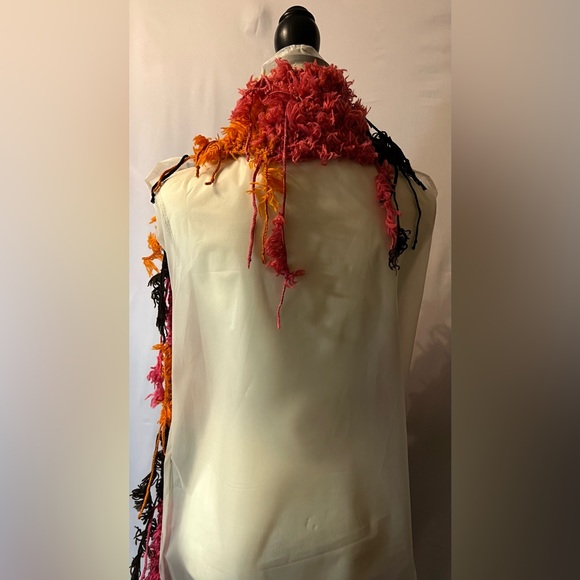 Color block string scarf. - Picture 5 of 7